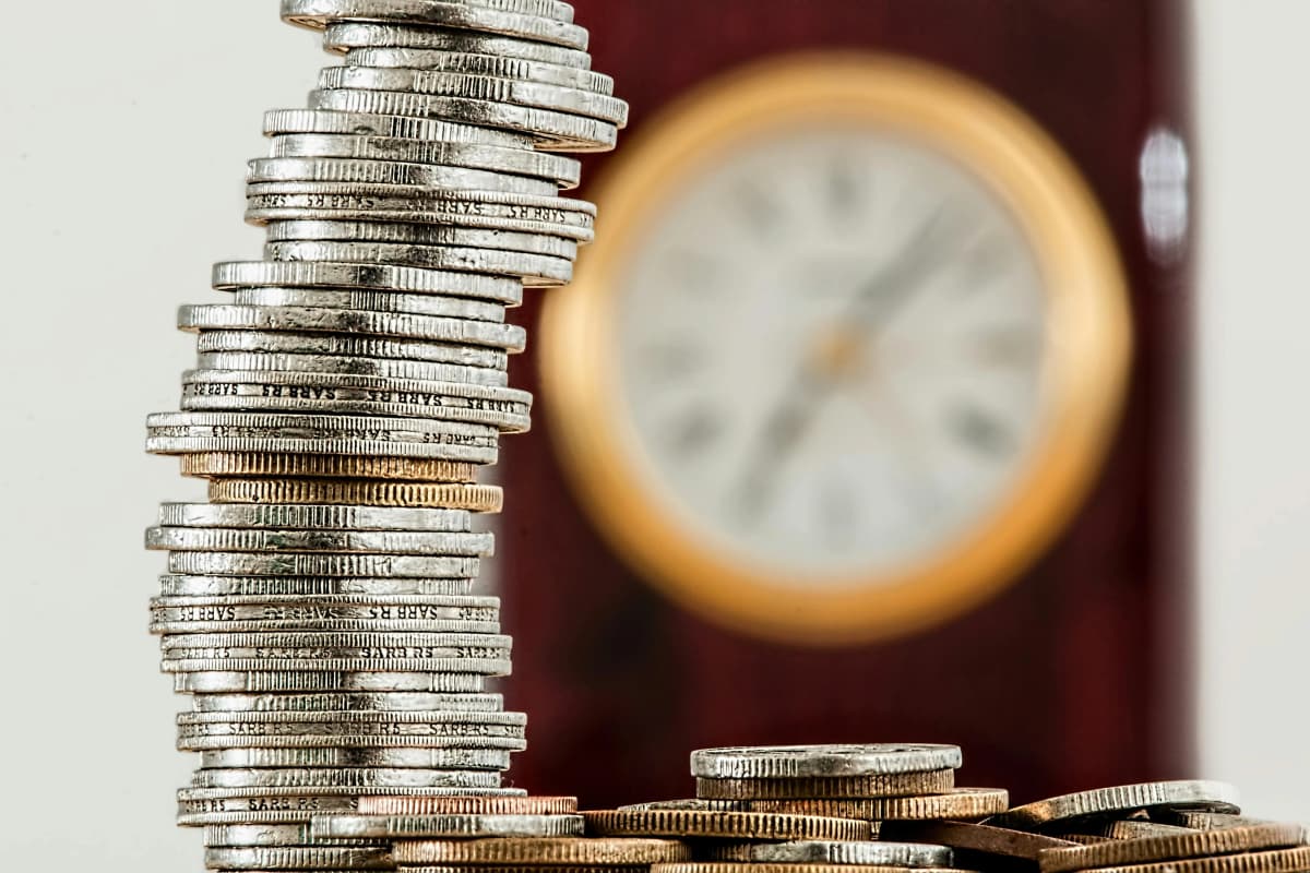 International financial professionals learning Spanish for business expansion